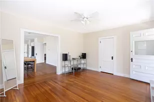 2 Bedlow Ave, Newport, RI 02840 - Photo 4