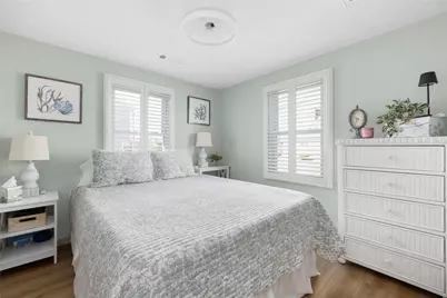 18 Chestnut Avenue, Narragansett, RI 02882 - Photo 20