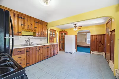 15 Rhodes Avenue, East Providence, RI 02915 - Photo 4