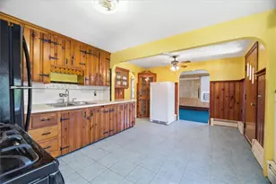15 Rhodes Ave, East Providence, RI 02915 - Photo 4