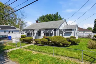 15 Rhodes Ave, East Providence, RI 02915 - Photo 2