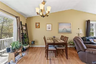 48 Harris Ave, Warwick, RI 02889 - Photo 10