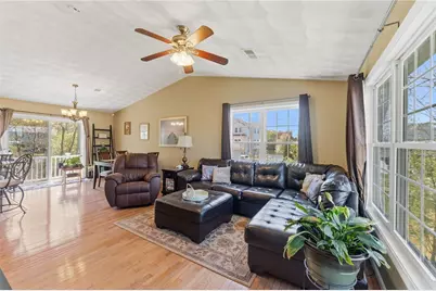 48 Harris Avenue, Warwick, RI 02889 - Photo 4