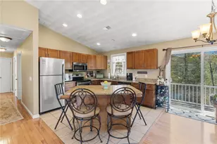 48 Harris Ave, Warwick, RI 02889 - Photo 8