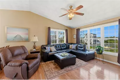48 Harris Avenue, Warwick, RI 02889 - Photo 2