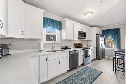 213 St Louis Avenue, Woonsocket, RI 02895 - Photo 8
