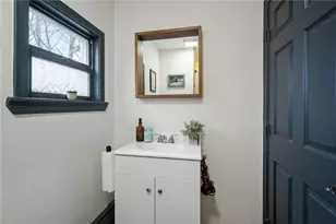 31 Gilmore St, Providence, RI 02907 - Photo 26