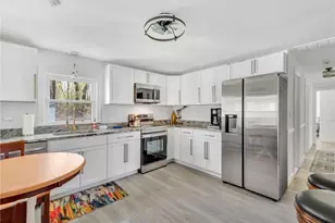 101 Shirley Dr, Cumberland, RI 02864 - Photo 10