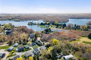 25 Westside Rd, South Kingstown, RI 02879 - Photo 36