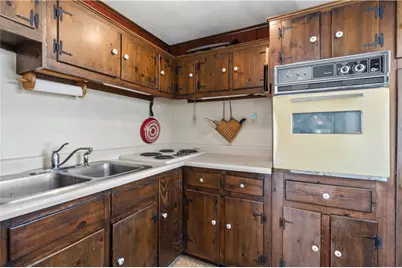 25 Westside Road, South Kingstown, RI 02879 - Photo 10