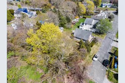 25 Westside Road, South Kingstown, RI 02879 - Photo 32
