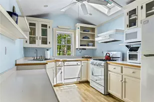 246 Old Forge Rd, Warwick, RI 02818 - Photo 12