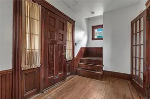 11 Grand View St, Providence, RI 02906 - Photo 2