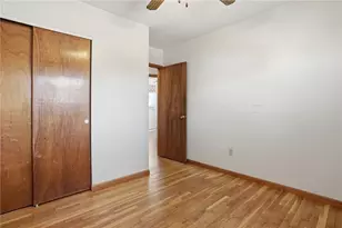 84 W Earle St, Cumberland, RI 02864 - Photo 16