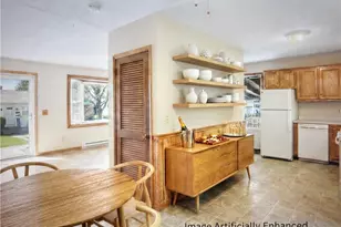 84 W Earle St, Cumberland, RI 02864 - Photo 4
