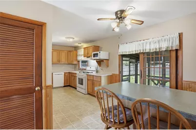 84 West Earle Street, Cumberland, RI 02864 - Photo 8