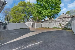 72 Moore St, Central Falls, RI 02863 - Photo 28