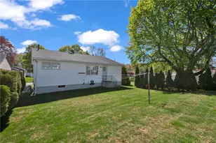 15 Pine St, North Providence, RI 02911 - Photo 1