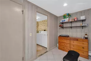 15 Pine St, North Providence, RI 02911 - Photo 24