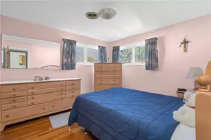15 Pine St, North Providence, RI 02911 - Photo 22