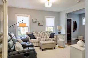 18 Hall Ave, Newport, RI 02840 - Photo 8