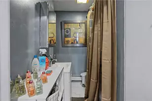 1 Hale St, Providence, RI 02909 - Photo 12