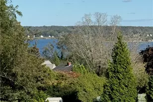 178 Canonchet Dr, Portsmouth, RI 02871 - Photo 32