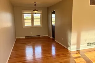 178 Canonchet Dr, Portsmouth, RI 02871 - Photo 4