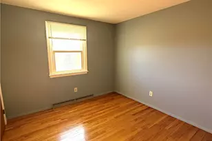 178 Canonchet Dr, Portsmouth, RI 02871 - Photo 10