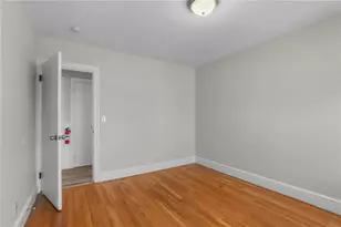 196 Wardlaw Ave, Providence, RI 02908 - Photo 14