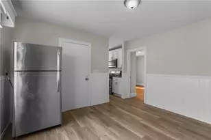 196 Wardlaw Ave, Providence, RI 02908 - Photo 4