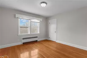 196 Wardlaw Ave, Providence, RI 02908 - Photo 10