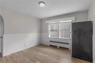 196 Wardlaw Ave, Providence, RI 02908 - Photo 6