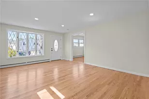176 Horse Neck Rd, Warwick, RI 02889 - Photo 12