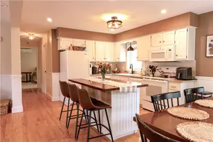 435 Allen Ave, South Kingstown, RI 02879 - Photo 2
