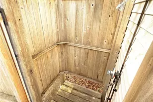 435 Allen Ave, South Kingstown, RI 02879 - Photo 18