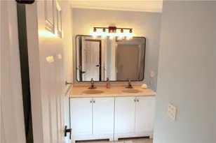 435 Allen Ave, South Kingstown, RI 02879 - Photo 10