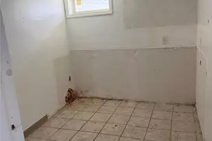 195 Ohio Ave, Providence, RI 02905 - Photo 6