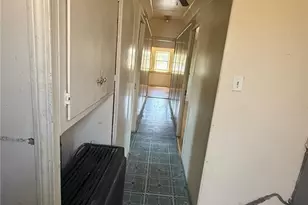 195 Ohio Ave, Providence, RI 02905 - Photo 18