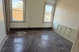 195 Ohio Ave, Providence, RI 02905 - Photo 12