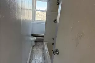 195 Ohio Ave, Providence, RI 02905 - Photo 4