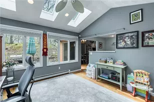 77 Lippitt Ave, Cumberland, RI 02864 - Photo 12