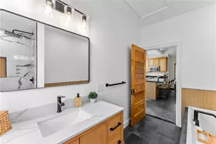 81 Larch St, Providence, RI 02906 - Photo 16