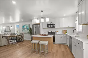 354 Jastram St, Providence, RI 02908 - Photo 4