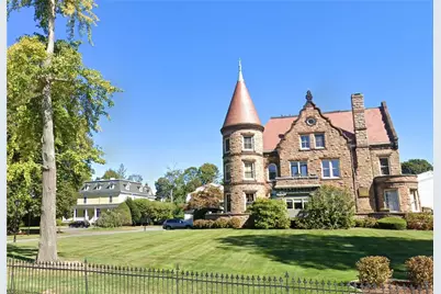 364 Bellevue Avenue, Newport, RI 02840 - Photo 32
