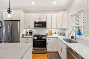 281 Wickford Ct, North Kingstown, RI 02852 - Photo 14