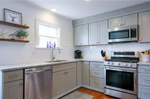 45 Second St, Newport, RI 02840 - Photo 10