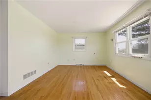 70 Carter Dr, Portsmouth, RI 02871 - Photo 6