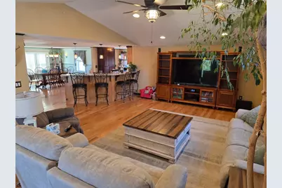 27 Legion Avenue, Cumberland, RI 02864 - Photo 10
