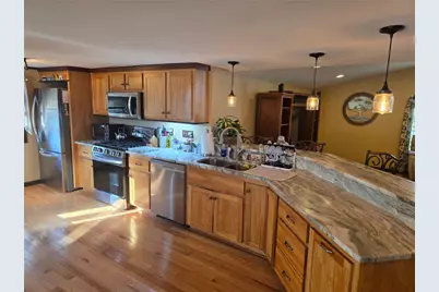 27 Legion Avenue, Cumberland, RI 02864 - Photo 4
